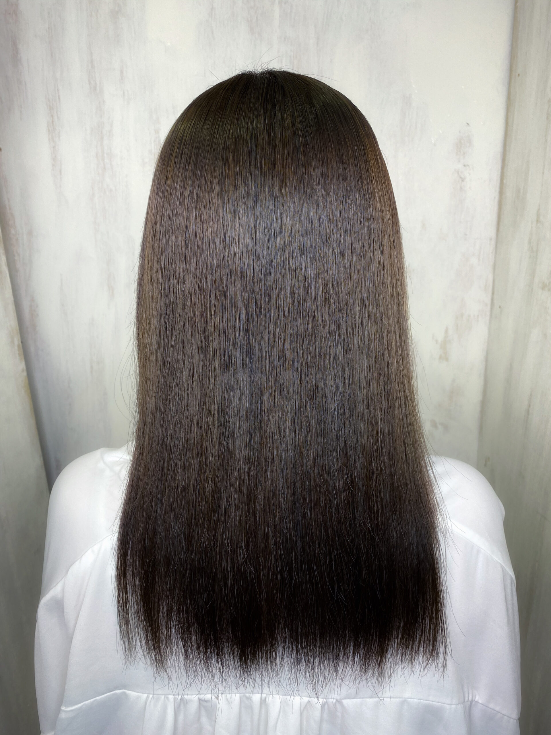 ジュエリーシステム×LULUトリートメント×縮毛矯正で広がりが気になる方を艶髪ストレートヘア。